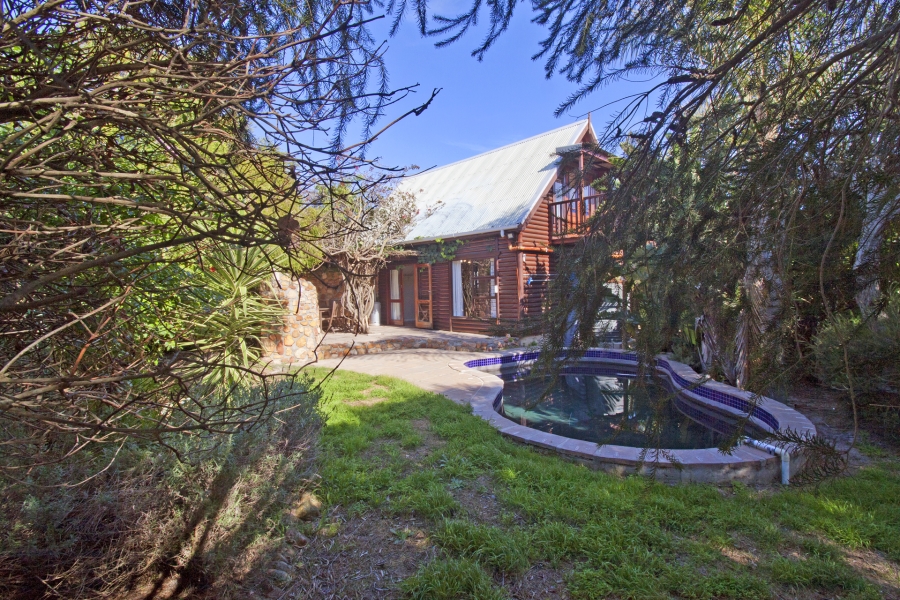 To Let 2 Bedroom Property for Rent in Kommetjie Western Cape